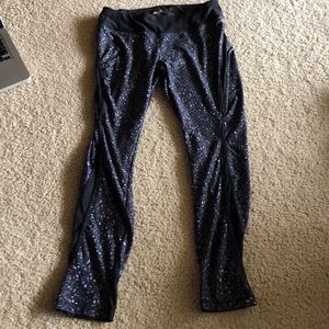 Full length athletic pants, size M